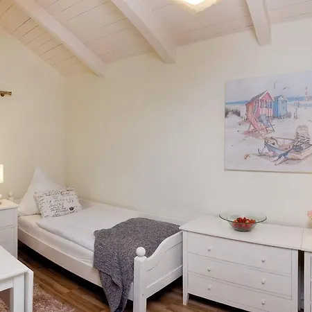 Pia Marie App 1 Apartment *